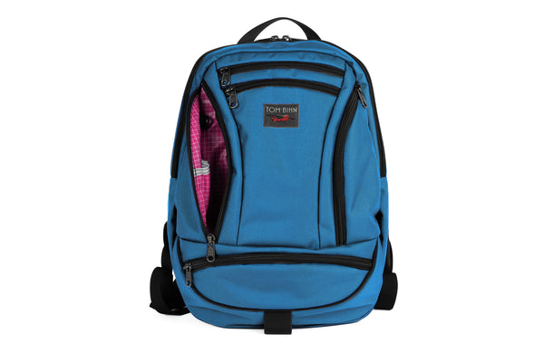 The Synapse 19 in Constellation (light blue) Ballistic with Cerise (pink with white grid) 200 Halcyon interior.